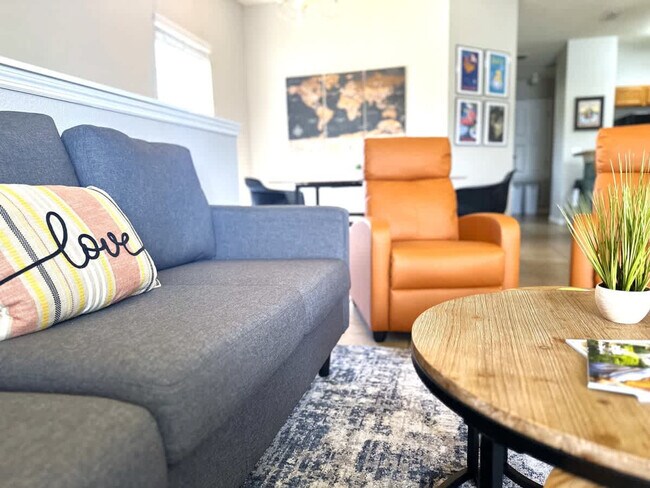 Foto del edificio - 2769 Oakwater Dr