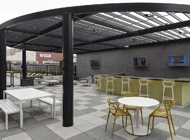 Foto del edificio - 861 N Clark St