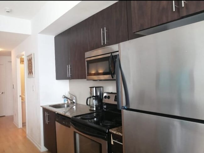 Photo du bâtiment - 16 York St