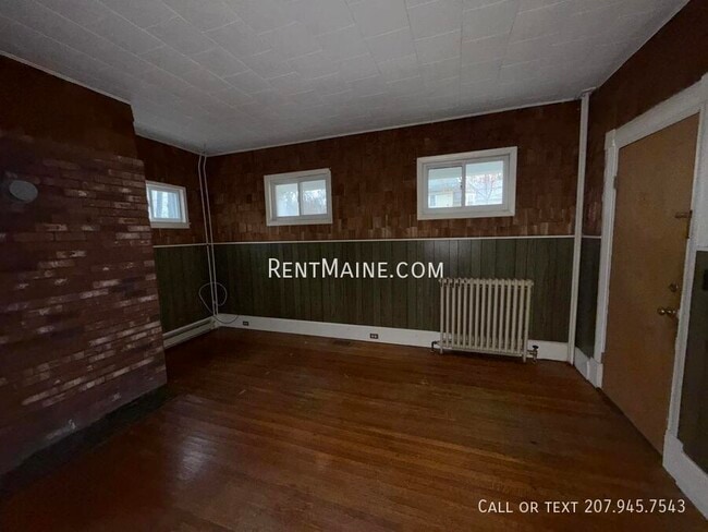 Building Photo - 75 Ohio St