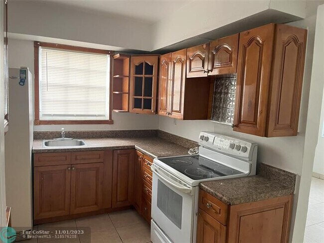 Foto del edificio - 2250 Arthur St