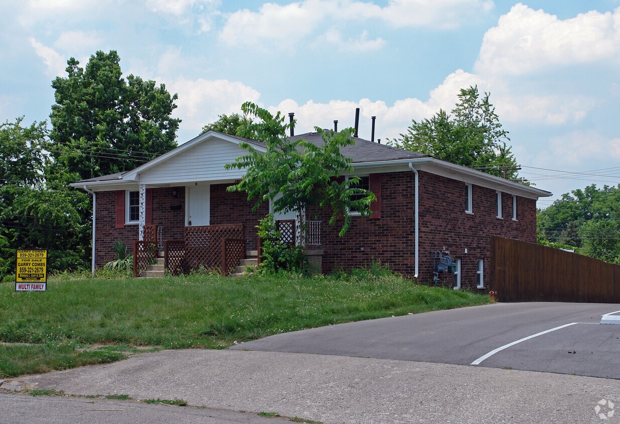 1803 Dalton Ct, Lexington, KY 40505 Apartments in Lexington, KY