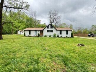 Building Photo - 523 Stonehenge Dr