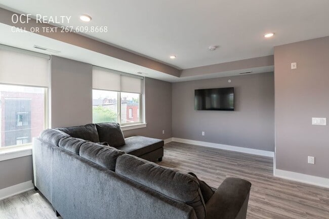 Building Photo - 3 Bed Norris Square Apartment