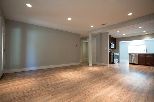 Foto del edificio - 809 Sussex Dr