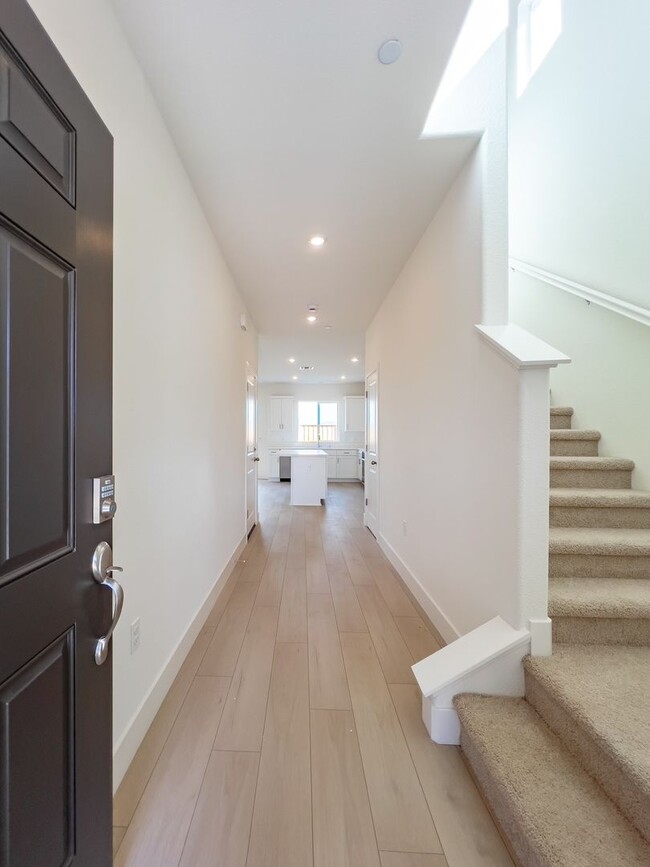 Building Photo - Brand New Four Bedroom Home in Watson Ranc...