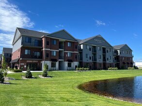 Building Photo - Marketplace Cove