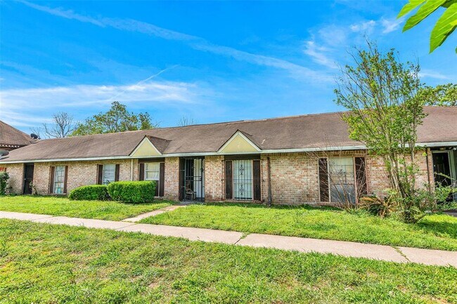 Building Photo - 111 Casa Grande Dr