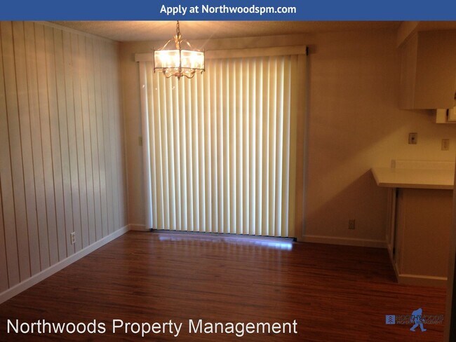 Building Photo - 3 br, 2 bath House - 2315 Temple