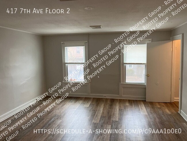 Foto del edificio - Spacious 1 Bedroom in Troy with Washer/Dry...