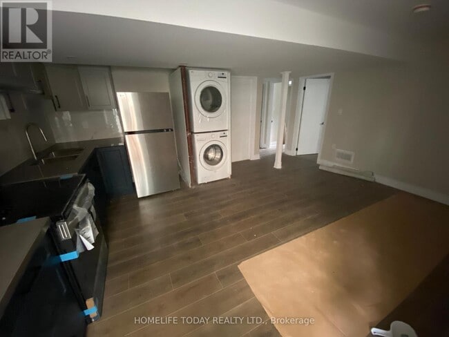 Building Photo - 151 Autumn Ridge Trail