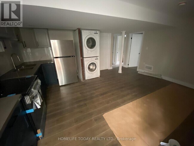 Photo du bâtiment - 151 Autumn Ridge Trail