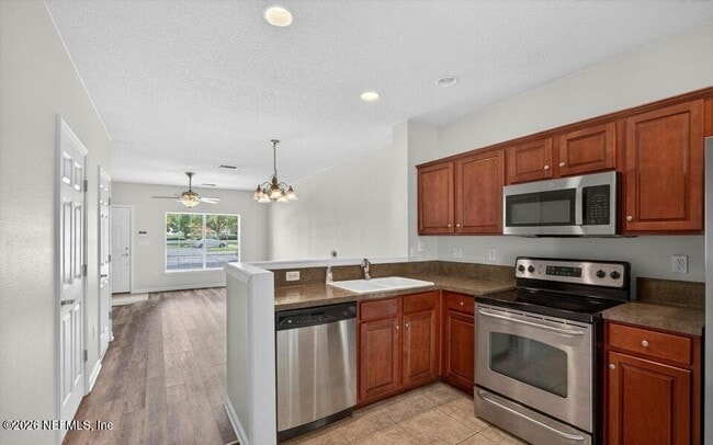 Building Photo - 8098 Summer Palm Ct