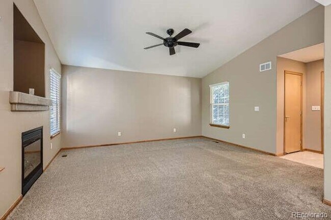 Foto del edificio - 4bedroom 4bath home in HIGHLANDS RANCH wit...