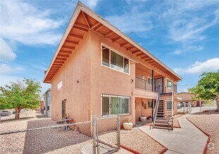 Building Photo - 2904 Marlin Ave
