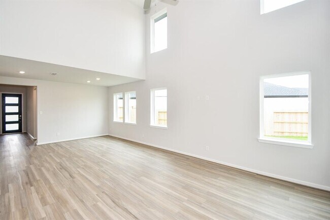 Foto del edificio - 21835 Erskine Peaks Pl