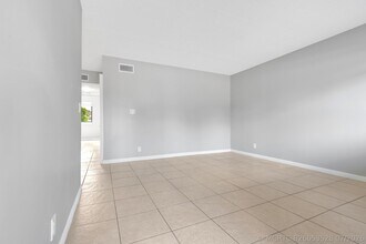 Building Photo - 400 Nottingham Cir
