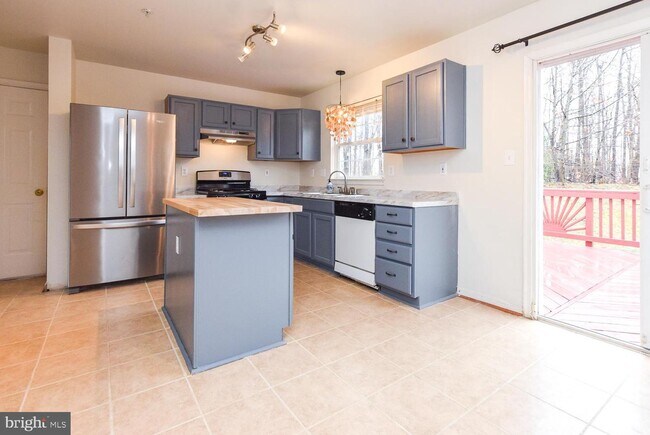 Foto del edificio - 1701 Felwood St