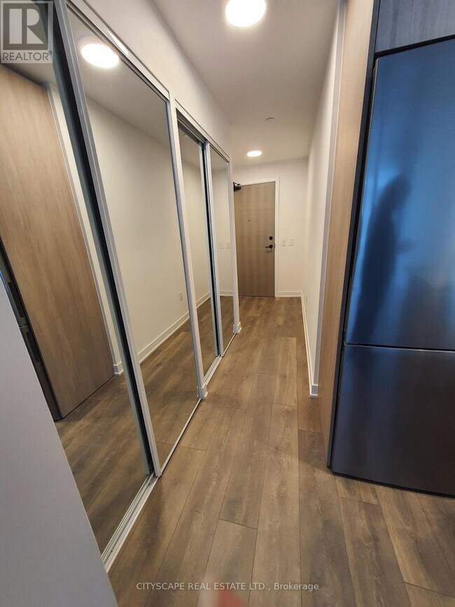 Photo du bâtiment - 35 Tubman Ave