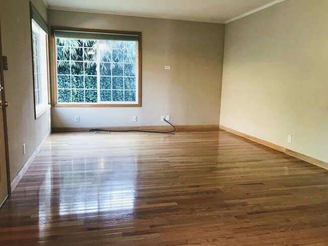 Foto del edificio - 1544 NE Todd St