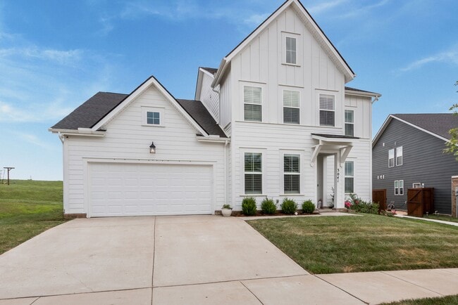 Building Photo - 3041 Shandor St