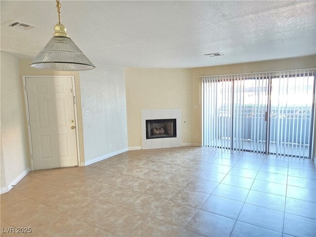 Building Photo - 5072 S Rainbow Blvd