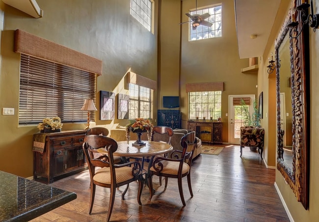 Building Photo - 4310 Capistrano Ave