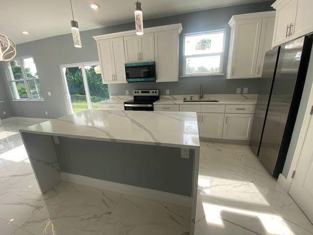 Building Photo - 270 Mockingbird Ln