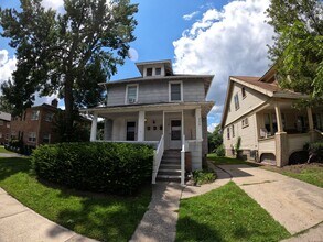 Building Photo - 200 S West St