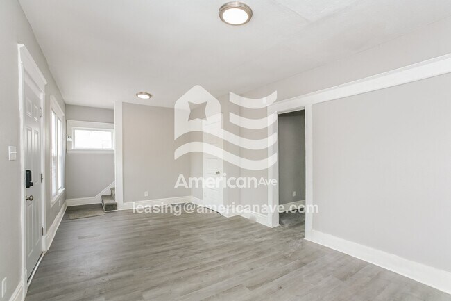 Foto del edificio - 909 E Bowman St
