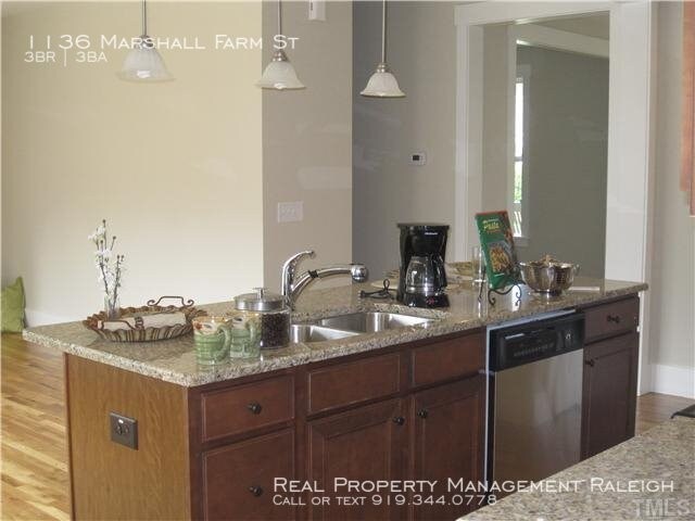 Foto del edificio - 1136 Marshall Farm St