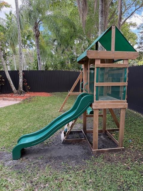 Foto del edificio - 15856 NW 12th Ct