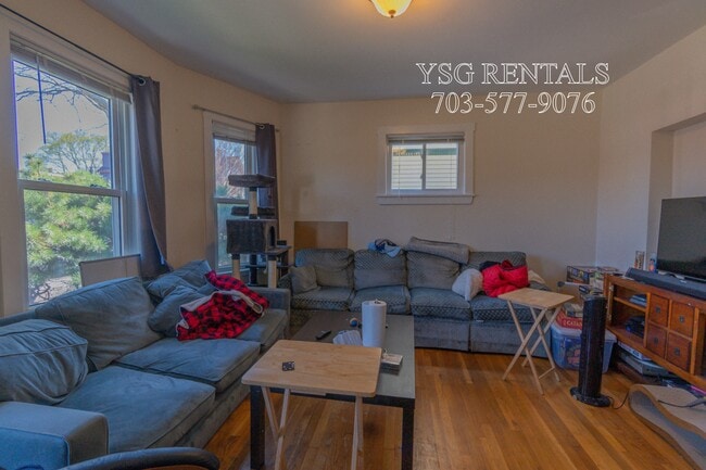 Foto del edificio - 364 Highland Ave