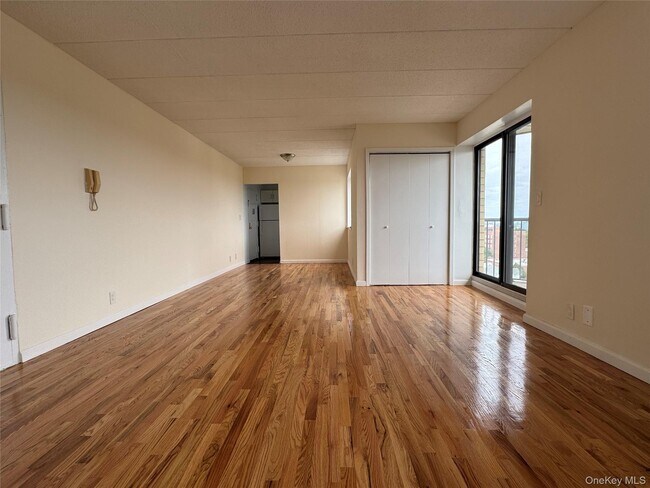 Foto del edificio - 145-18 34th Ave