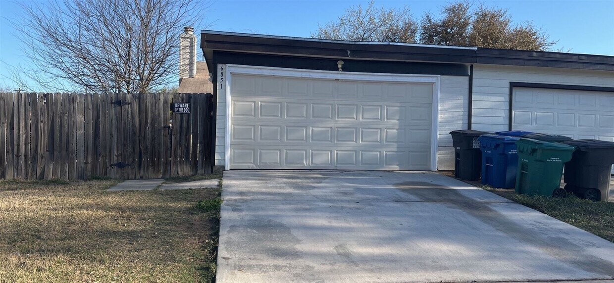 Primary Photo - 3 br, 2 bath House - 6851 Arbor Springs Dr