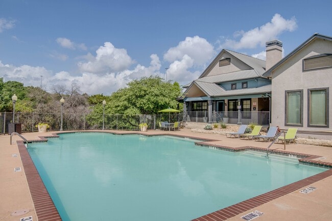 Foto del edificio - Waters at Bluff Springs