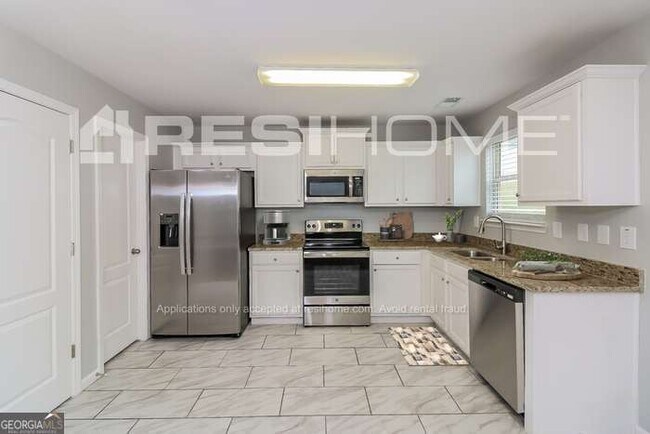 Building Photo - 7811 Bell Tower Ln