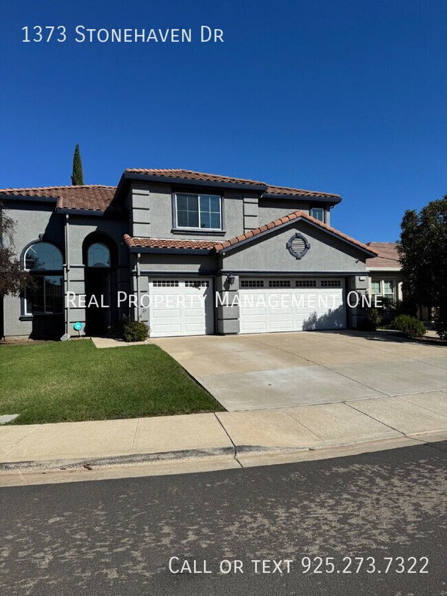 Foto del edificio - 1373 Stonehaven Dr