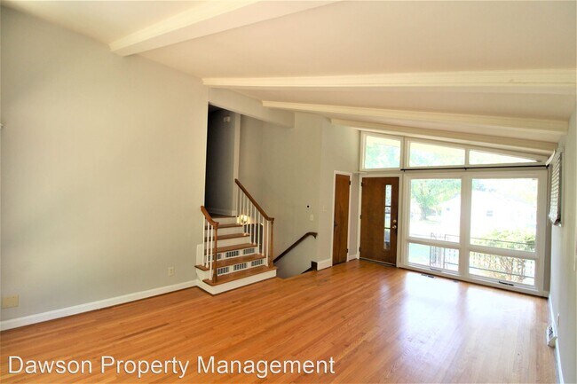 Building Photo - 3 br, 1.5 bath House - 6645 Candlewood Drive