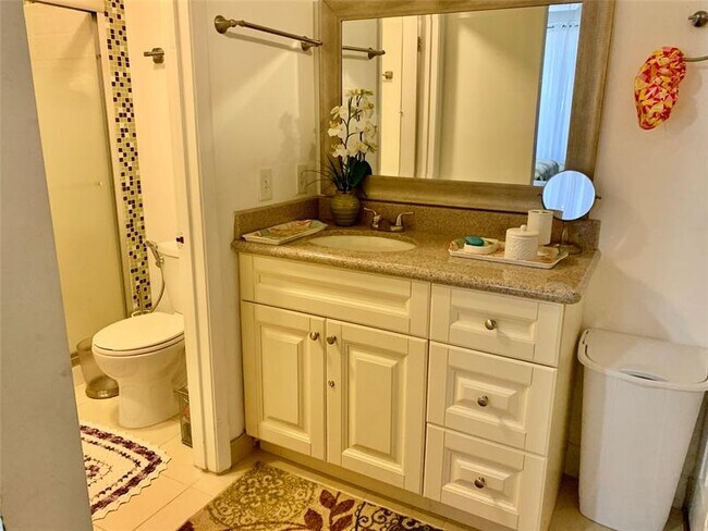 Foto del edificio - 8657 Boca Glades Blvd