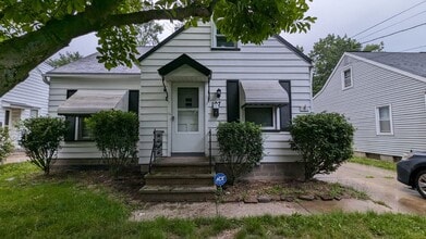 Building Photo - 107 Avalon Dr