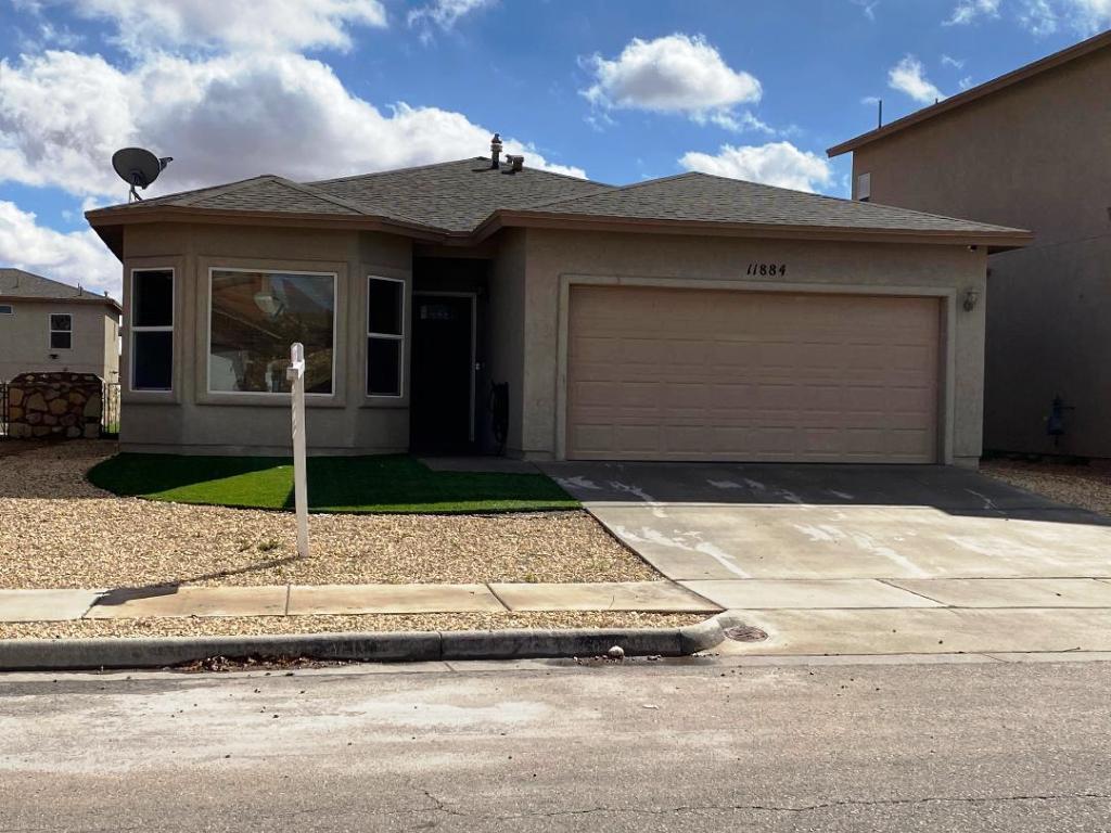 Foto principal - Mesquite Hills. 3 bedrooms, 2 full baths, ...