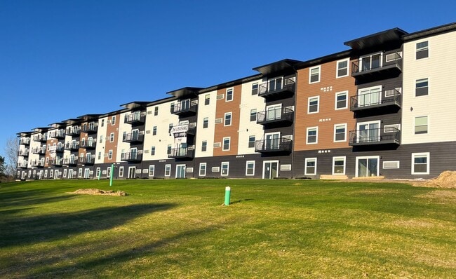 Building Photo - Hillside Apartments