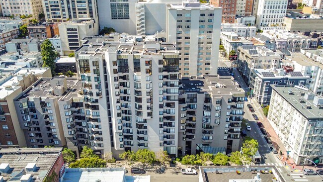 Foto del edificio - 900 Bush St