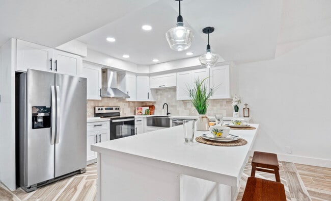 Photo - 7930 E Camelback Rd Apartment