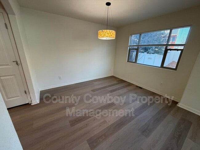 Building Photo - 6962 Wild Bill Ct