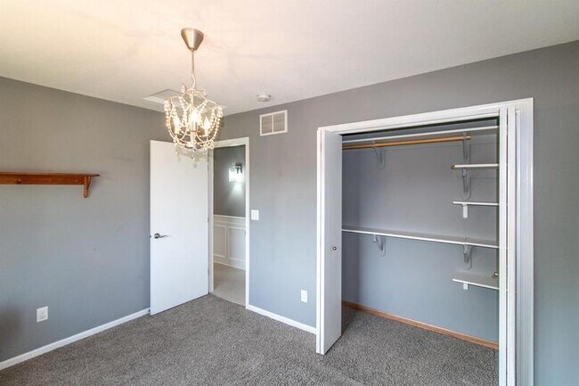 Foto del edificio - 5385 Florence Dr NW