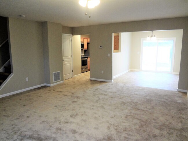 Foto del edificio - Excellent Townhouse in Ideal Location