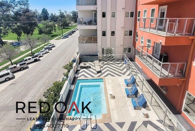 Foto del edificio - 11405 Chandler Blvd