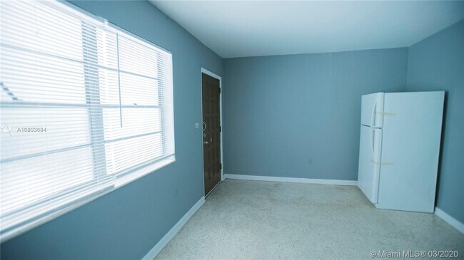 Foto del edificio - 941 SW 5th St